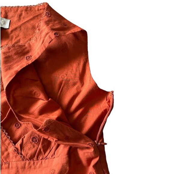 LOFT V Neck Tank Size 8 - Picture 3 of 4